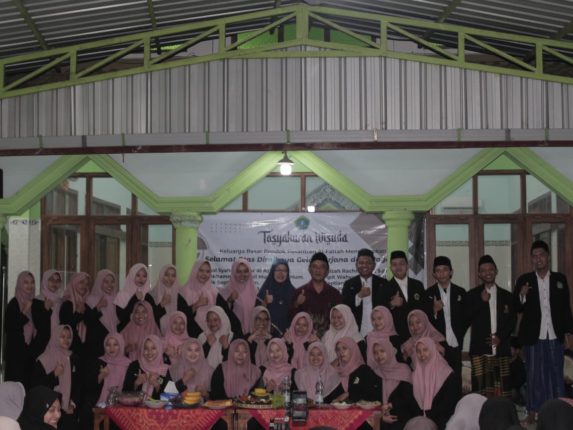 tasy wisuda