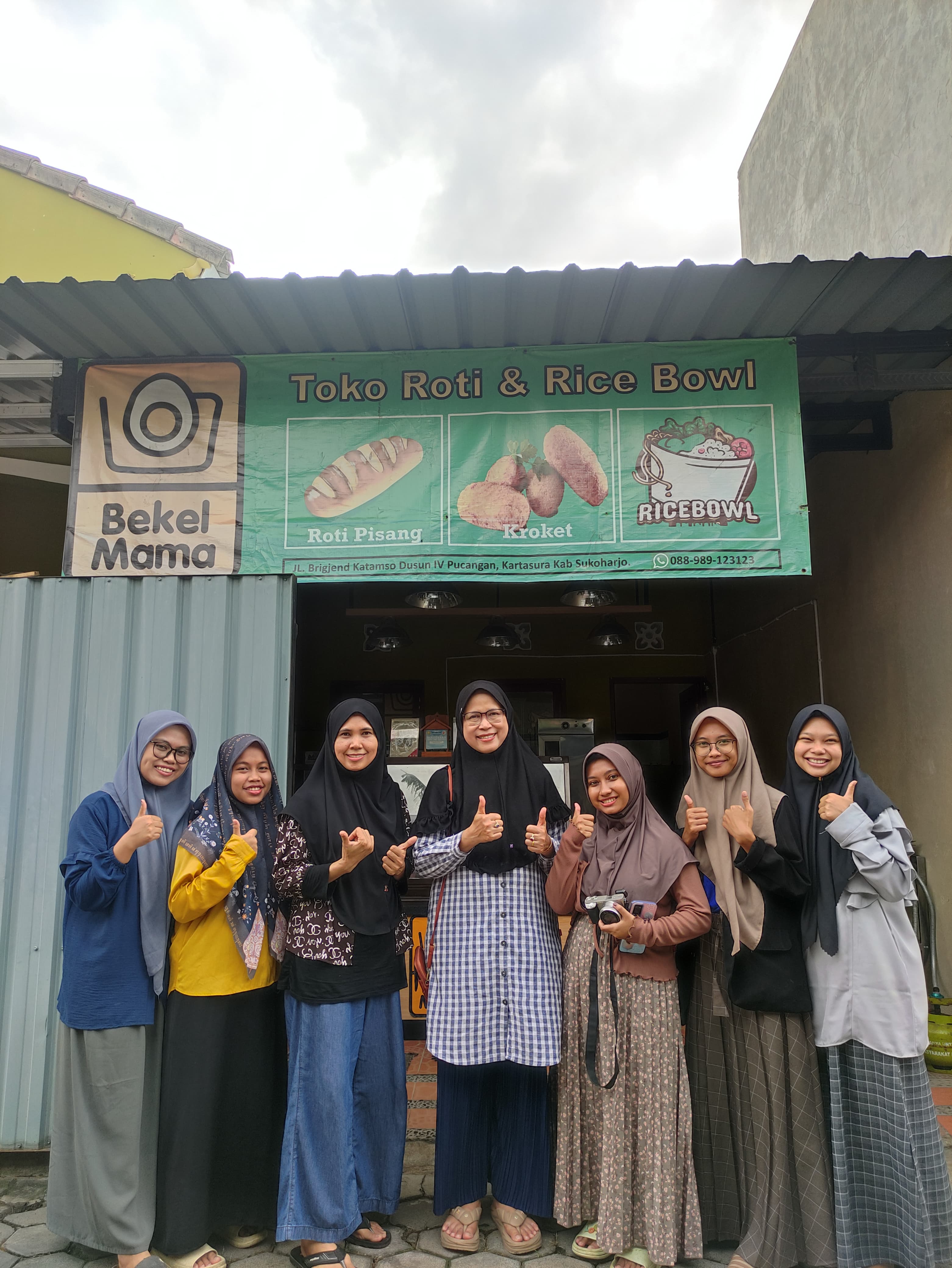 foto bersama pelatihan buat roti
